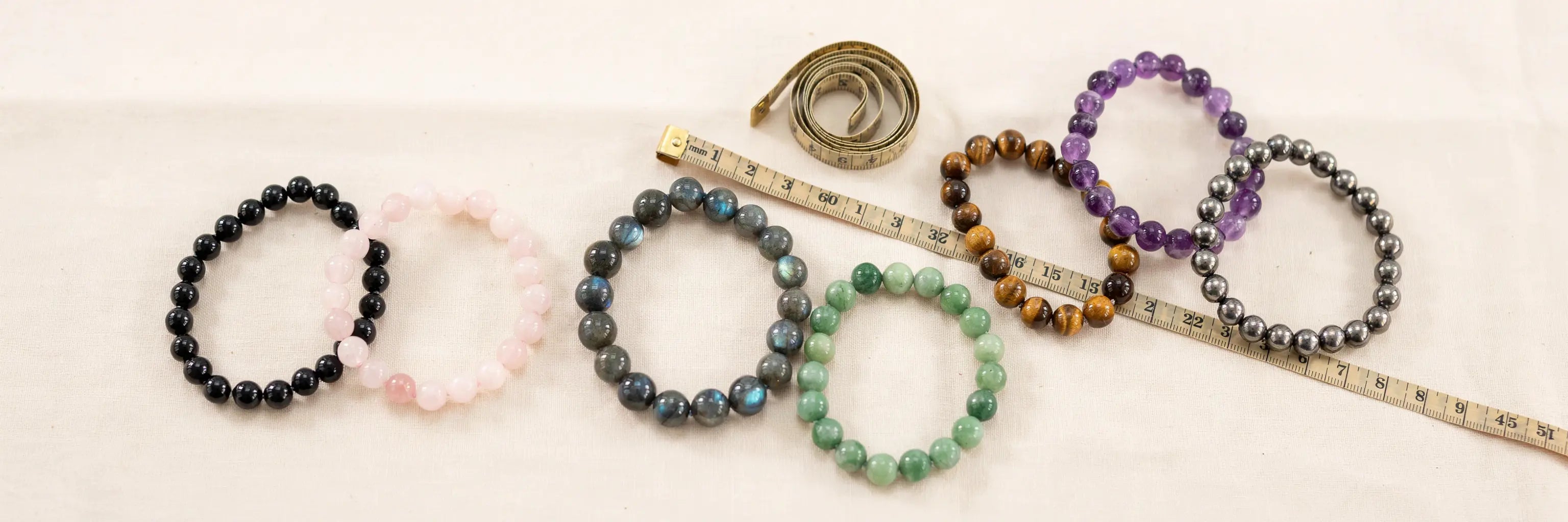 Guide des tailles : comment choisir la bonne taille de bracelet ? La Boutique du Dragon
